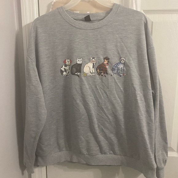 Women’s plus size Halloween sweatshirt - Picture 1 of 4